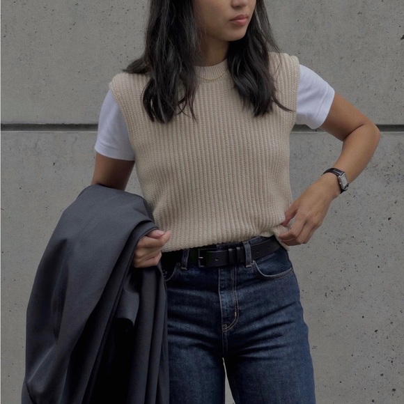 Uniqlo Sweaters - Uniqlo U Cream Knit Vest